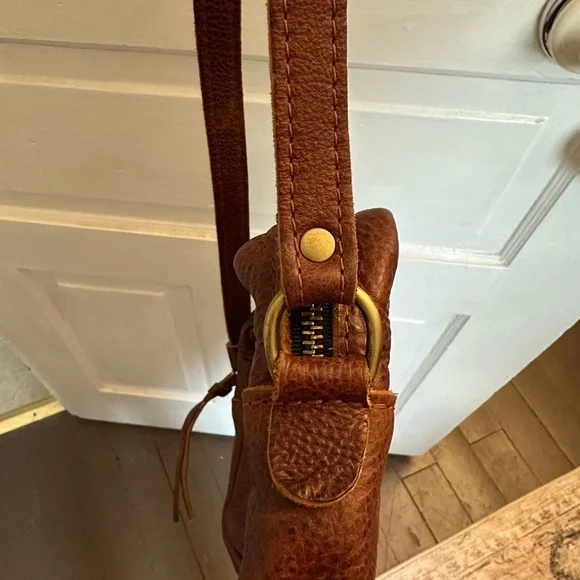 Portland Leather Women’s Camera Bag Purse - Picture 8 of 10